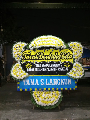 Papan Bunga Duka di Potorono